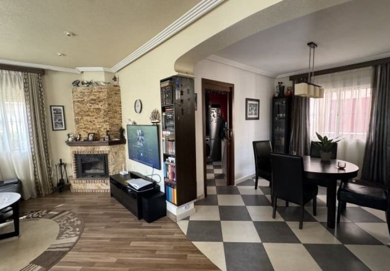 3 bedroom Villa for sale in Orihuela Costa with pool - € 324,995 (Ref: 9745160)