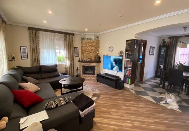 3 bedroom Villa for sale in Orihuela Costa with pool - € 324,995 (Ref: 9745160)