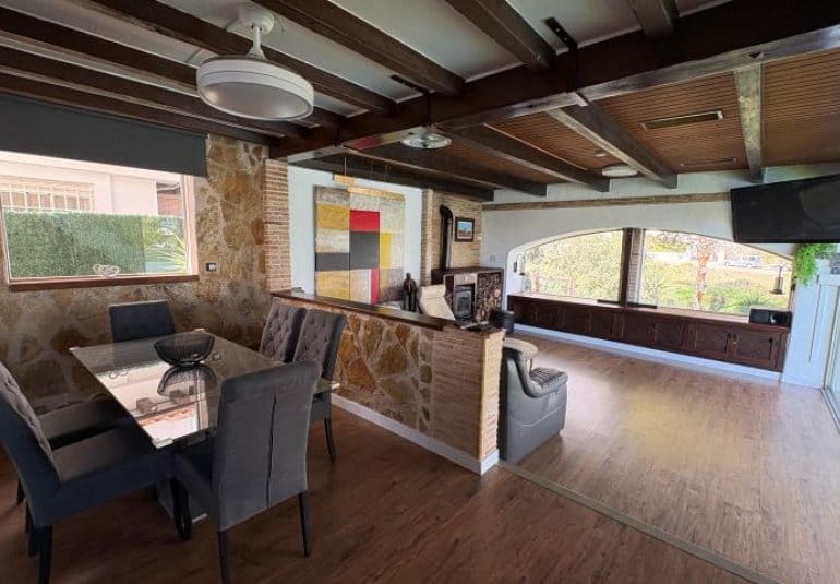 Chalet de 3 habitaciones en Orihuela Costa en venta con piscina - 396.000 € (Ref: 9745161)