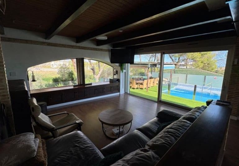 Chalet de 3 habitaciones en Orihuela Costa en venta con piscina - 396.000 € (Ref: 9745161)