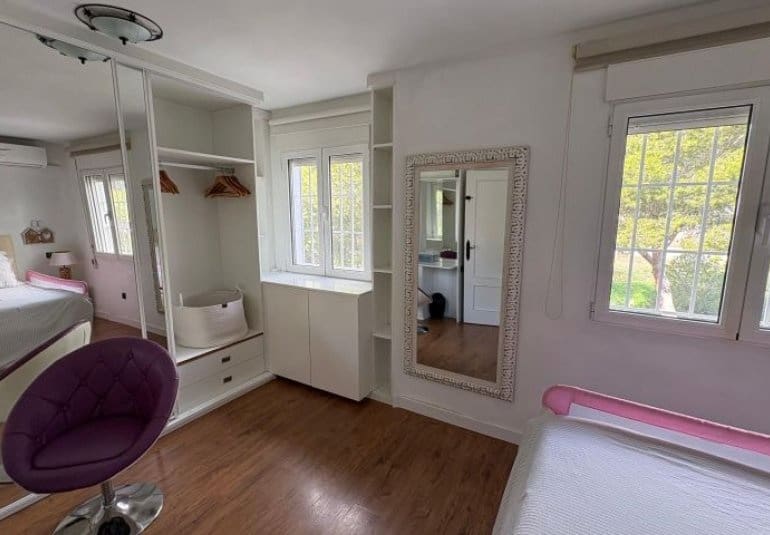 Chalet de 3 habitaciones en Orihuela Costa en venta con piscina - 396.000 € (Ref: 9745161)