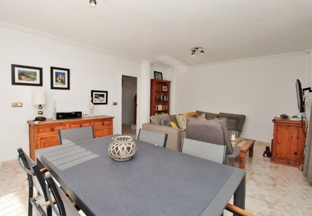 Chalet de 4 habitaciones en Playa Flamenca, Orihuela en venta con piscina - 379.000 € (Ref: 9745162)