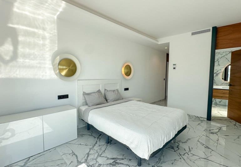 4 soveværelse Villa til salg i Villamartin med swimmingpool - € 2.950.000 (Ref: 9772469)