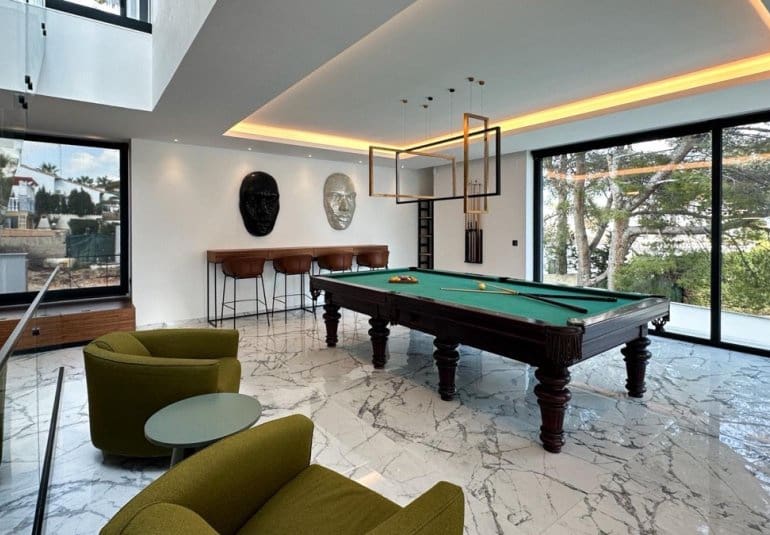 4 soveværelse Villa til salg i Villamartin med swimmingpool - € 2.950.000 (Ref: 9772469)