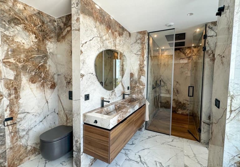 4 soveværelse Villa til salg i Villamartin med swimmingpool - € 2.950.000 (Ref: 9772469)