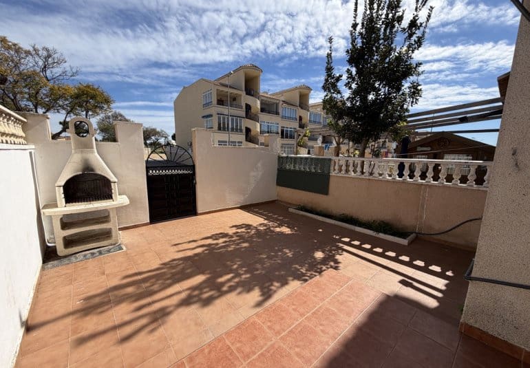 2 bedroom Townhouse for sale in Los Altos with pool - € 199,000 (Ref: 9772470)