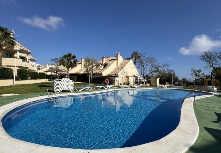 2 chambre Appartement à vendre à Campoamor avec piscine - 249 000 € (Ref: 9777570)