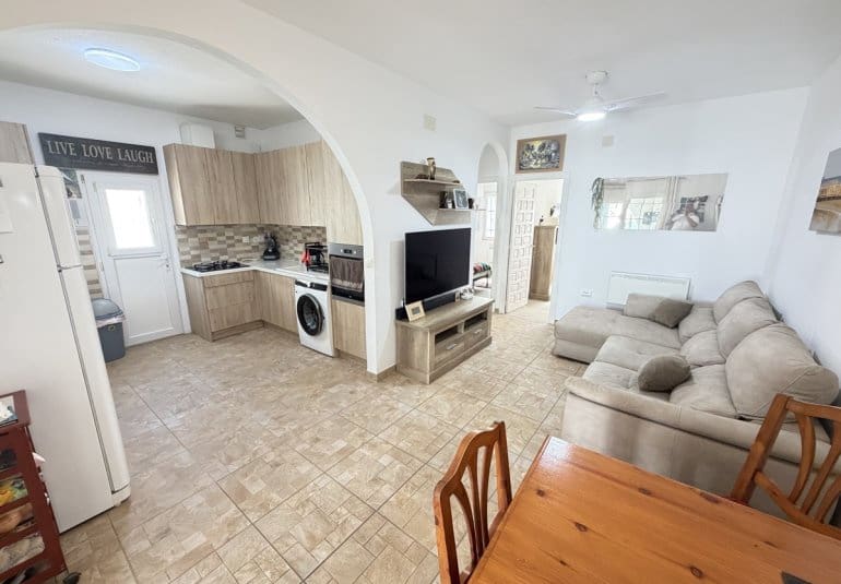 2 quarto Bungalow para venda em Villamartin - 219 995 € (Ref: 9795724)