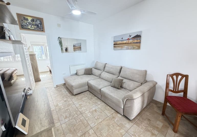 2 quarto Bungalow para venda em Villamartin - 219 995 € (Ref: 9795724)