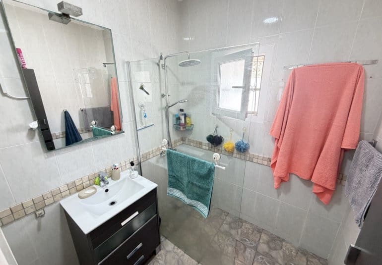 2 quarto Bungalow para venda em Villamartin - 219 995 € (Ref: 9795724)