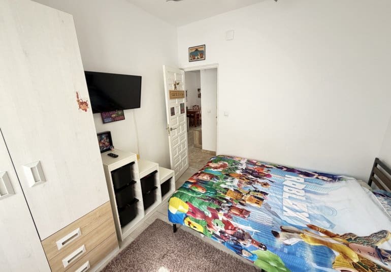 2 quarto Bungalow para venda em Villamartin - 219 995 € (Ref: 9795724)