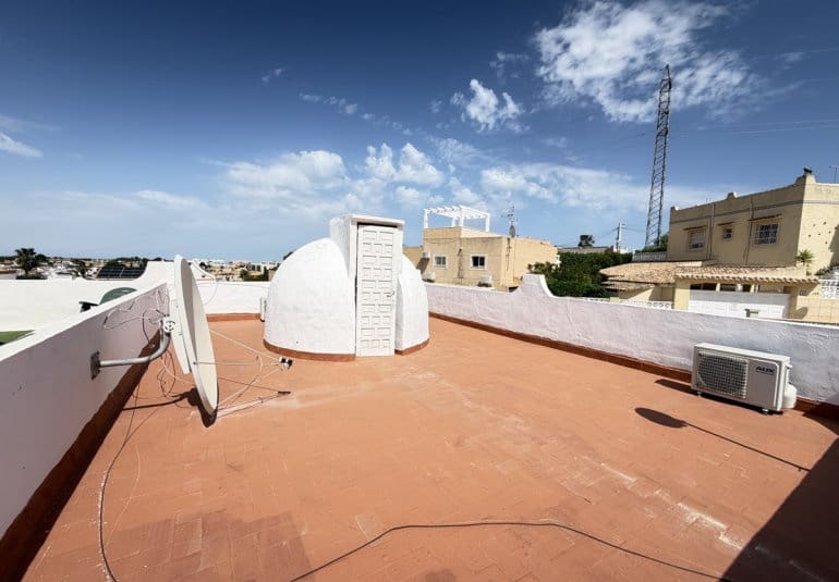 2 quarto Bungalow para venda em Villamartin - 219 995 € (Ref: 9795724)