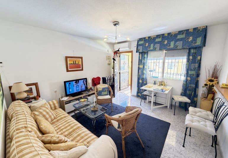 2 slaapkamer Appartement te koop in Villamartin met zwembad - € 159.995 (Ref: 9795725)