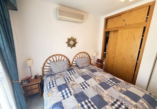 2 slaapkamer Appartement te koop in Villamartin, Orihuela met zwembad - € 159.995 (Ref: 9795725)