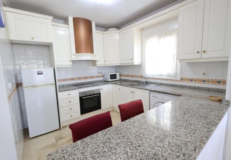 2 slaapkamer Appartement te koop in Orihuela Costa met zwembad - € 179.000 (Ref: 9796584)