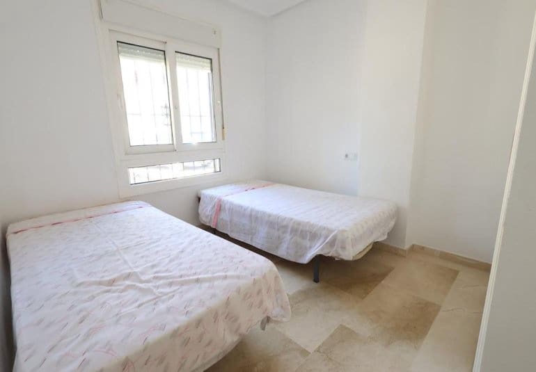 2 slaapkamer Appartement te koop in Orihuela Costa met zwembad - € 179.000 (Ref: 9796584)