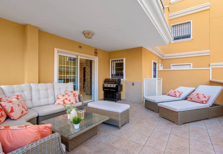 2 soveværelse Lejlighed til salg i Cabo Roig med swimmingpool - € 359.990 (Ref: 9796585)