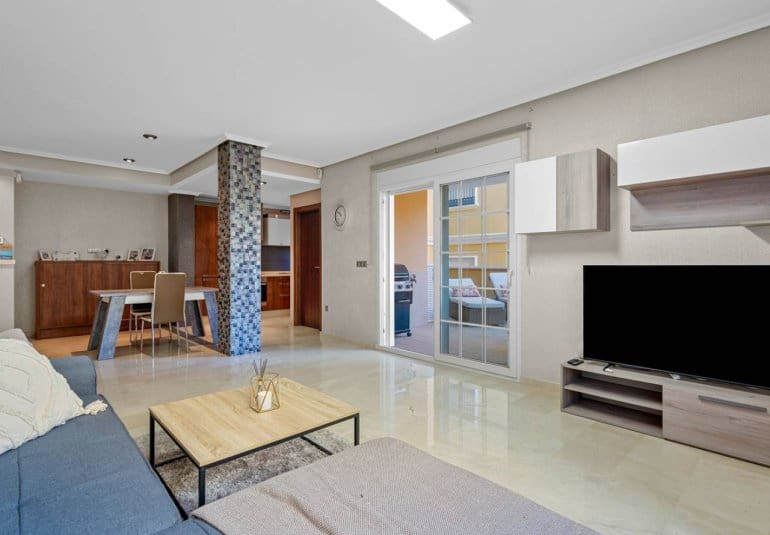 2 soveværelse Lejlighed til salg i Cabo Roig med swimmingpool - € 359.990 (Ref: 9796585)