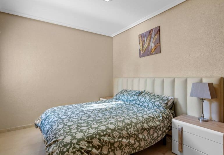 2 soveværelse Lejlighed til salg i Cabo Roig med swimmingpool - € 359.990 (Ref: 9796585)