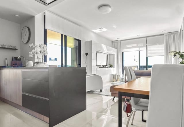 3 bedroom Apartment for sale in Playa Flamenca, Orihuela with pool - € 450,000 (Ref: 9796586)