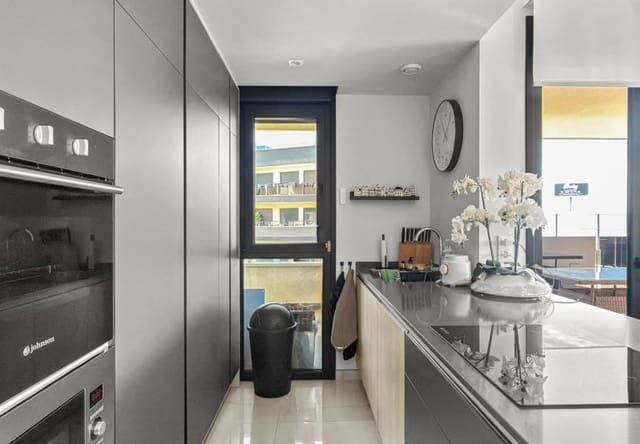 3 bedroom Apartment for sale in Playa Flamenca, Orihuela with pool - € 450,000 (Ref: 9796586)