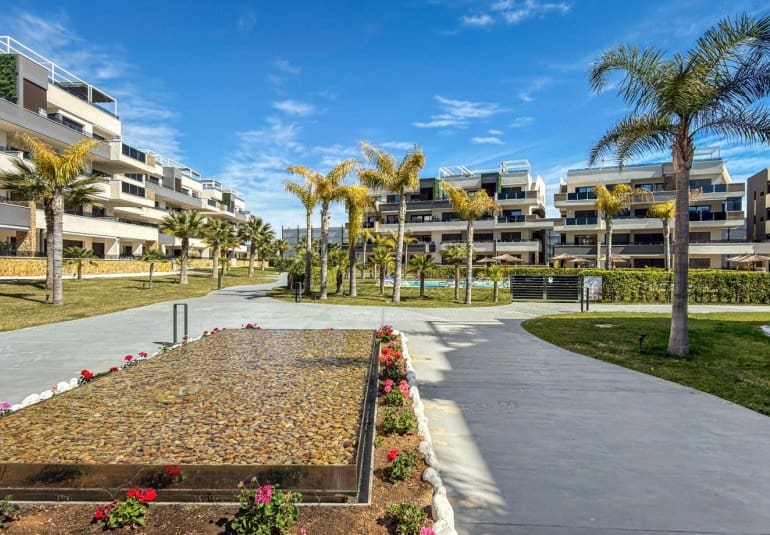 3 quarto Apartamento para venda em Playa Flamenca com piscina - 450 000 € (Ref: 9796586)