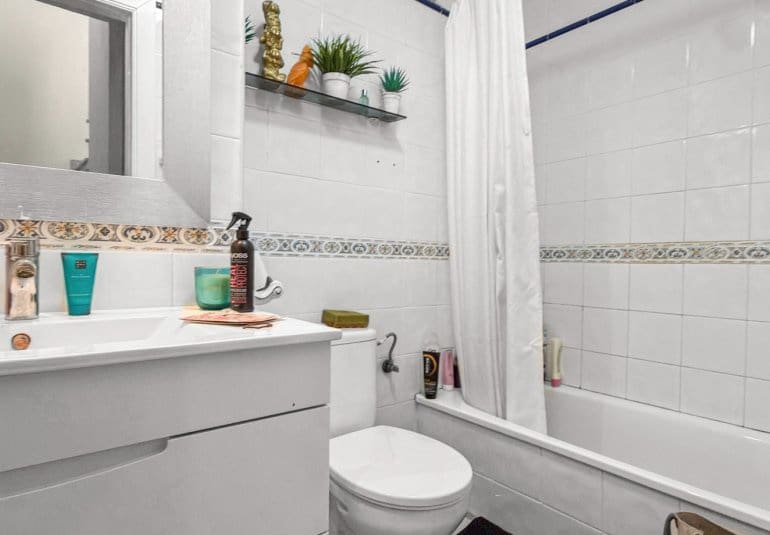 2 bedroom Townhouse for sale in La Florida with pool - € 179,900 (Ref: 9796587)