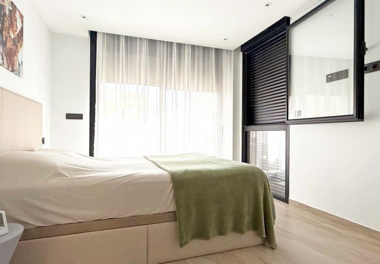 3 bedroom Villa for sale in Villamartin with pool - € 495,000 (Ref: 9796588)