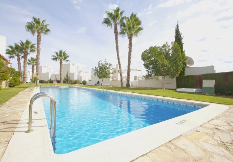 3 quarto Apartamento para venda em Las Ramblas Golf com piscina - 425 000 € (Ref: 9796590)