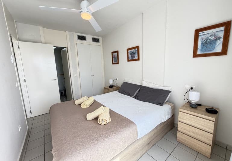 2 bedroom Apartment for sale in Playa Flamenca with pool - € 225,000 (Ref: 9796592)