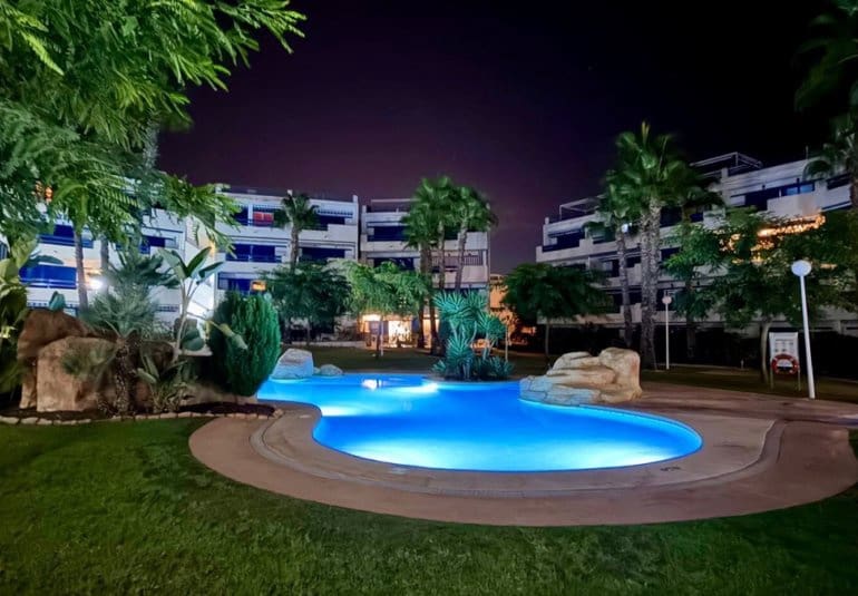 2 bedroom Apartment for sale in Playa Flamenca with pool - € 225,000 (Ref: 9796592)