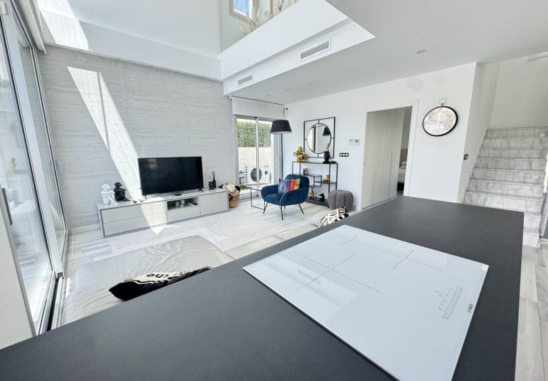 4 slaapkamer Villa te koop in Orihuela Costa met zwembad - € 635.000 (Ref: 9796593)