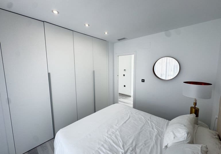 4 slaapkamer Villa te koop in Orihuela Costa met zwembad - € 635.000 (Ref: 9796593)