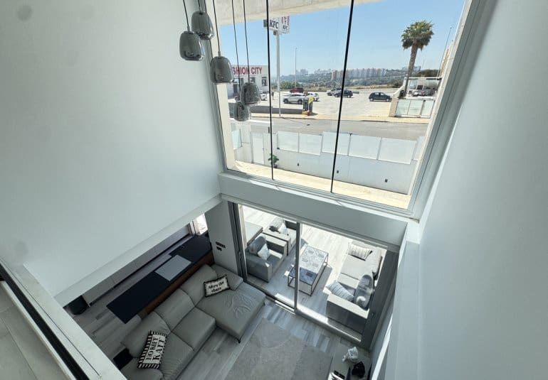 4 slaapkamer Villa te koop in Orihuela Costa met zwembad - € 635.000 (Ref: 9796593)