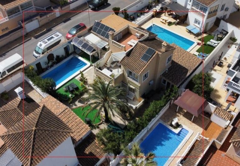3 sypialnia Willa na sprzedaż w Orihuela Costa z basenem - 369 995 € (Ref: 9796594)