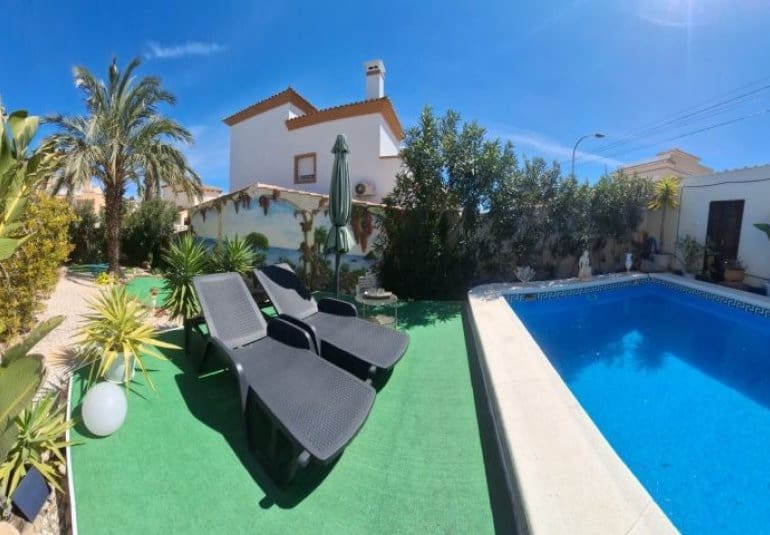 3 sypialnia Willa na sprzedaż w Orihuela Costa z basenem - 369 995 € (Ref: 9796594)