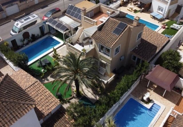 3 sypialnia Willa na sprzedaż w Las Filipinas z basenem - 369 995 € (Ref: 9796594)