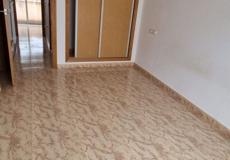 3 makuuhuone Huoneisto myytävänä paikassa Orihuela Costa mukana uima-altaan - 192 995 € (Ref: 9796595)