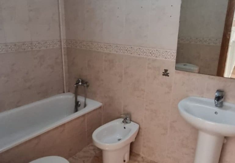 3 makuuhuone Huoneisto myytävänä paikassa Orihuela Costa mukana uima-altaan - 192 995 € (Ref: 9796595)