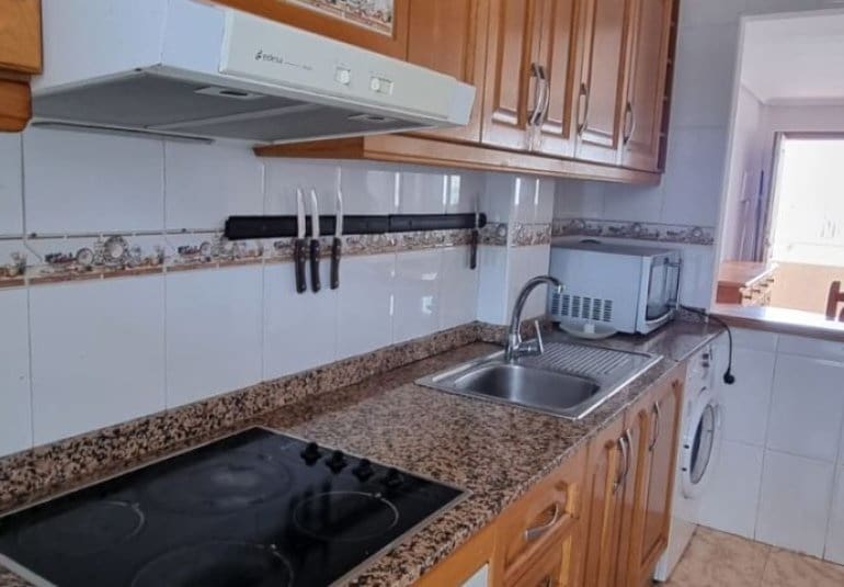 3 makuuhuone Huoneisto myytävänä paikassa Orihuela Costa mukana uima-altaan - 192 995 € (Ref: 9796595)