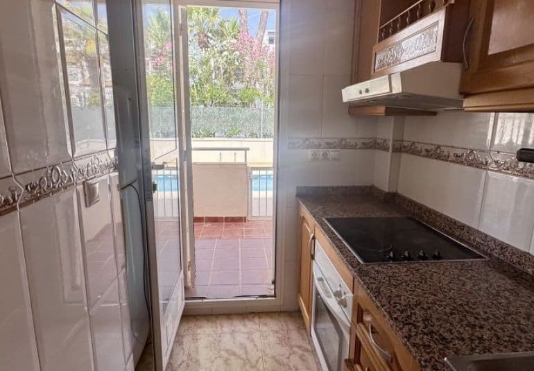 3 makuuhuone Huoneisto myytävänä paikassa Orihuela Costa mukana uima-altaan - 192 995 € (Ref: 9796595)