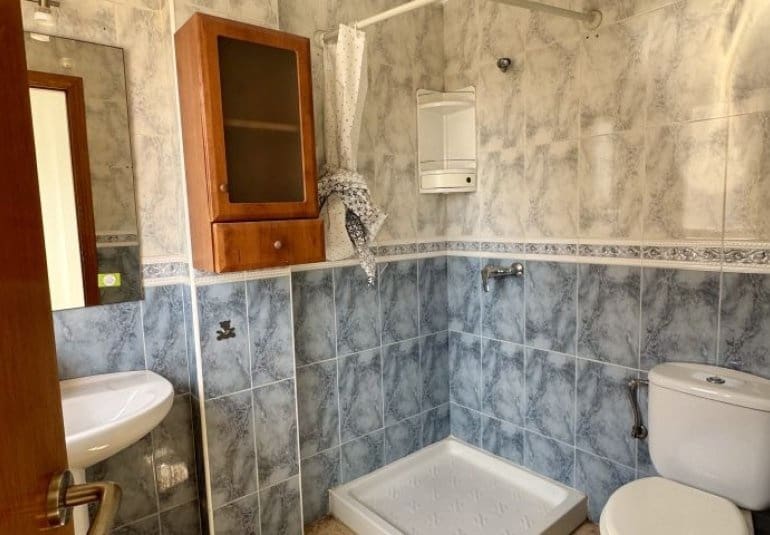 3 makuuhuone Huoneisto myytävänä paikassa Orihuela Costa mukana uima-altaan - 192 995 € (Ref: 9796595)