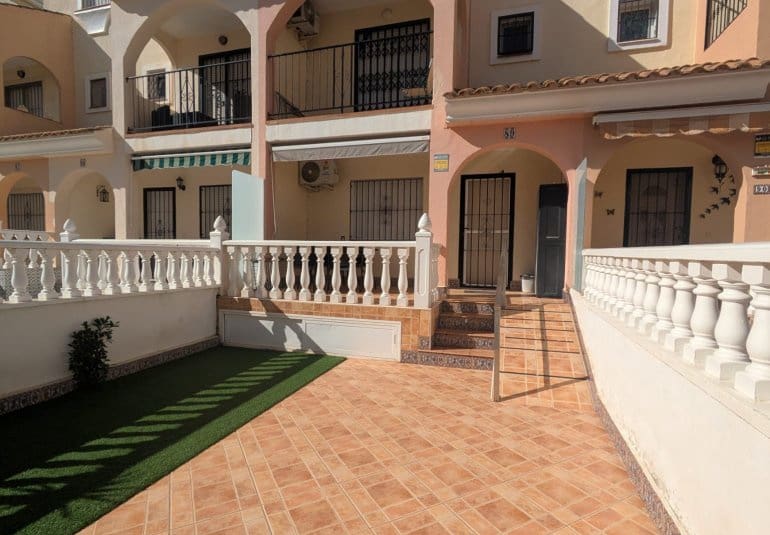 3 sovrum Hus till salu i Playa Flamenca - 285 000 € (Ref: 9796597)