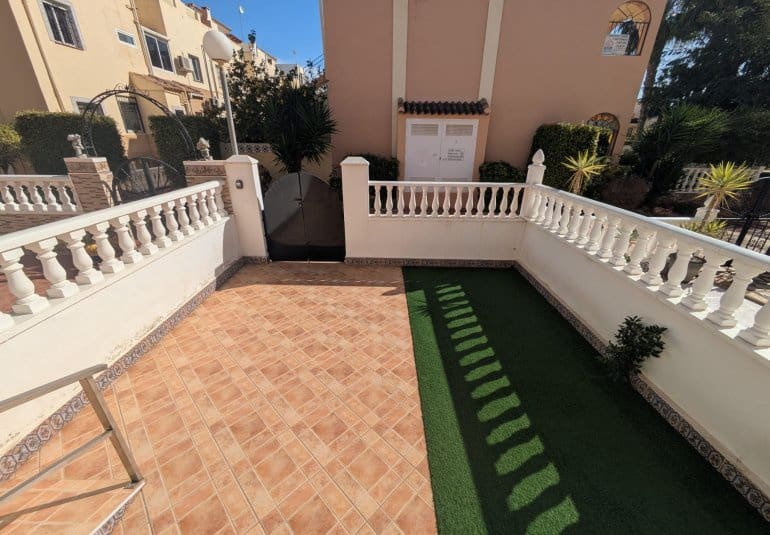 3 sovrum Hus till salu i Playa Flamenca - 285 000 € (Ref: 9796597)