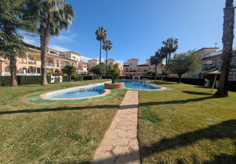 3 sovrum Hus till salu i Playa Flamenca - 285 000 € (Ref: 9796597)