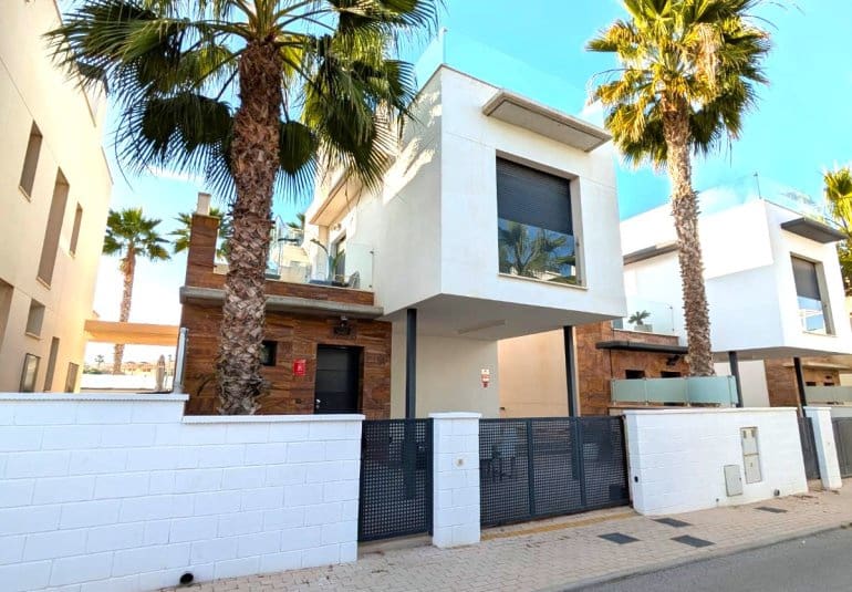 3 quarto Moradia para venda em Orihuela Costa - 450 000 € (Ref: 9796598)