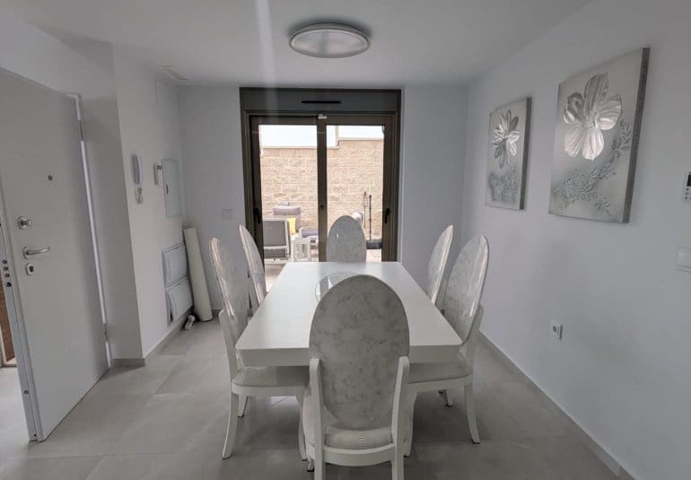 Villa til salg i Villamartin - € 625.000 (Ref: 9796599)