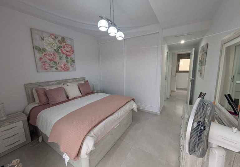 Villa til salg i Villamartin - € 625.000 (Ref: 9796599)