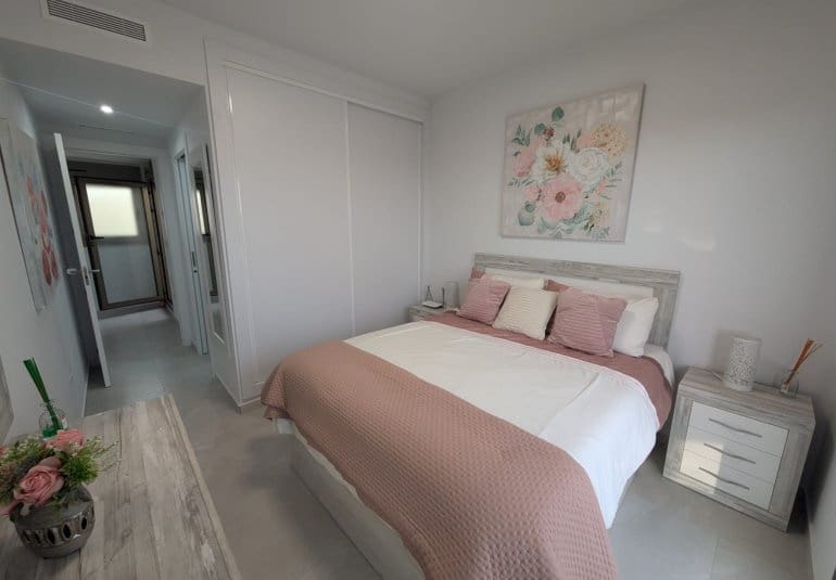 Villa til salg i Villamartin - € 625.000 (Ref: 9796599)