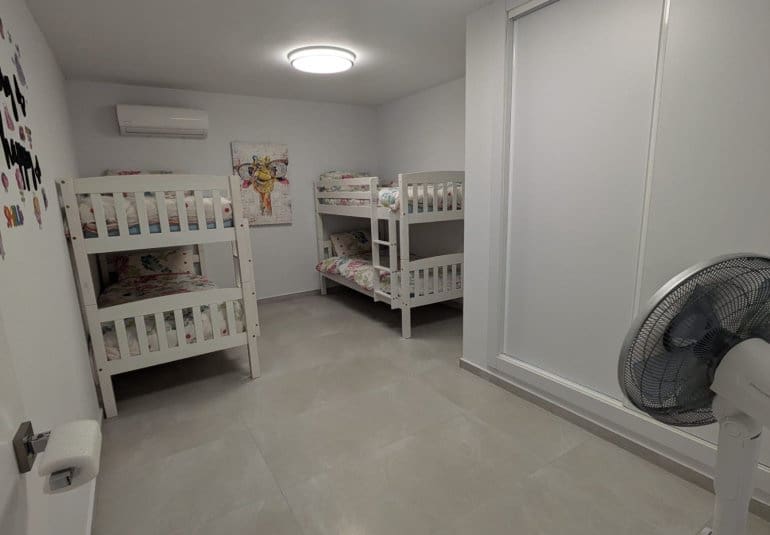 Villa til salg i Villamartin - € 625.000 (Ref: 9796599)